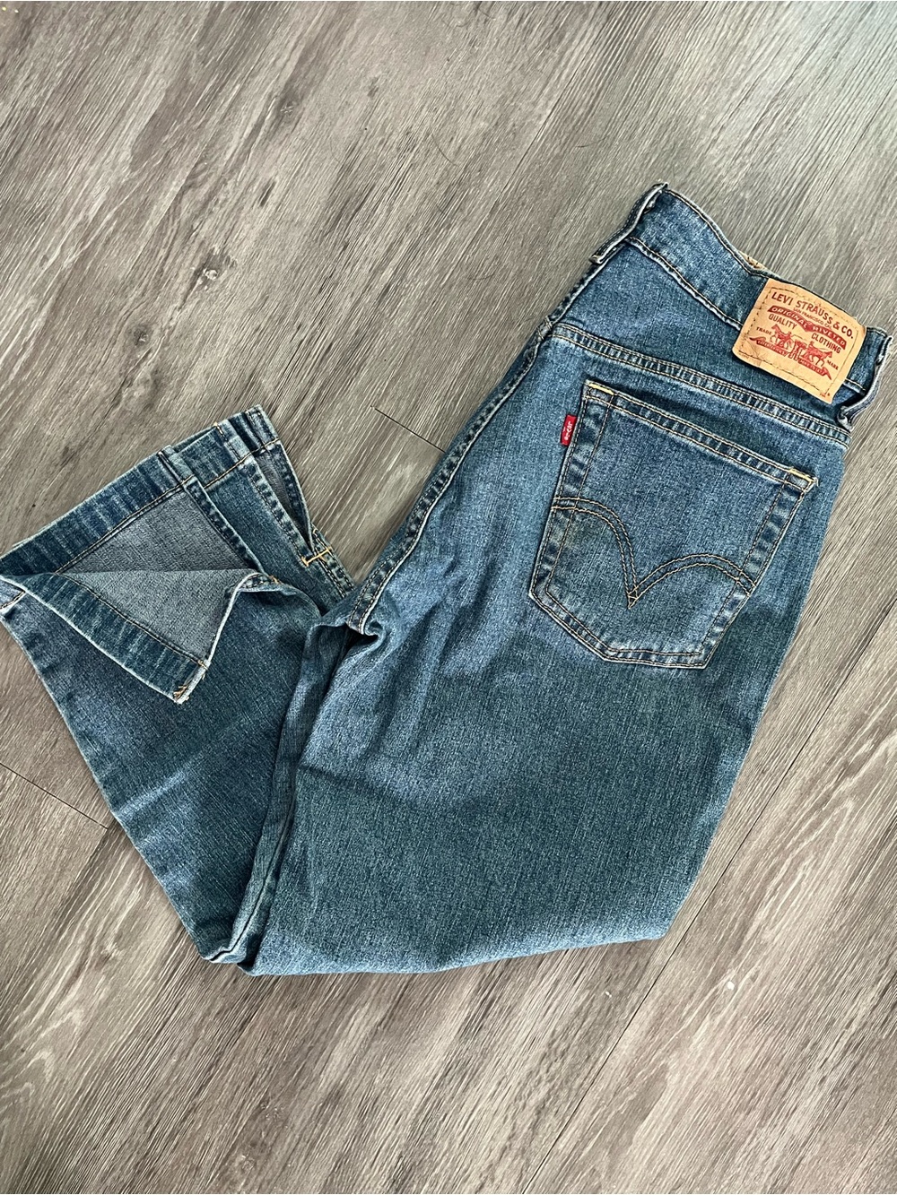 Levis Classic Capri - Picture 2 of 2